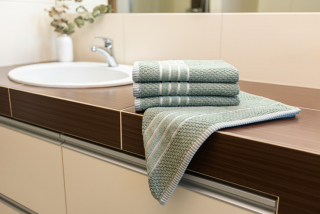 Osuška ELEN - olivová 70 x 140 cm