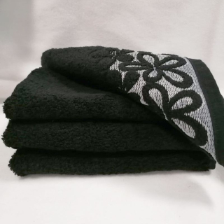 Osuška Květ černá 70 x 140 cm