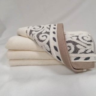 Osuška GRENO smetanová 70 x 140 cm