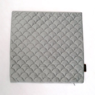 Povlak na polštářek prošívaný 45 x 45 cm - světle šedý